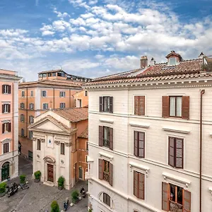 Pantheon Luxury House , Roma Italia