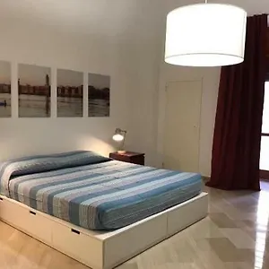 Memy , Bari Italia